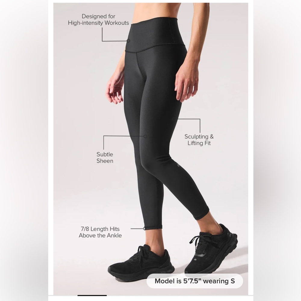 ALO yoga 7/8 high rise pants women’s small, color beige,  24’ inseam RN#87370